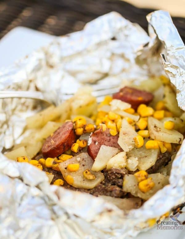 Easy Hobo Dinner, Tin Foil Dinner perfect for the whole family.