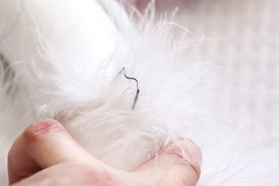 DIY Fluffy Easter Bunny Wreath for your Front Door in 30 minutes!