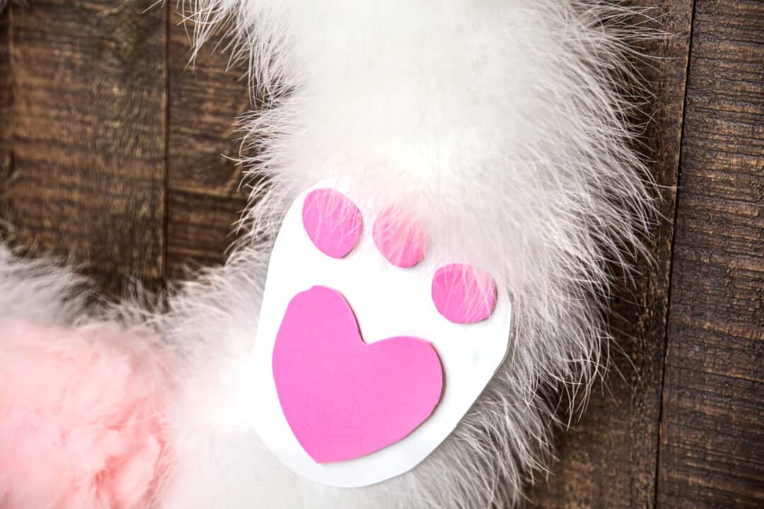 DIY Fluffy Easter Bunny Wreath for your Front Door in 30 minutes!
